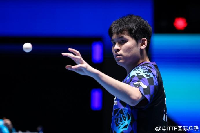 世乒赛男团半决赛：林诗栋0-3不敌F-勒布伦，国乒1-1法国